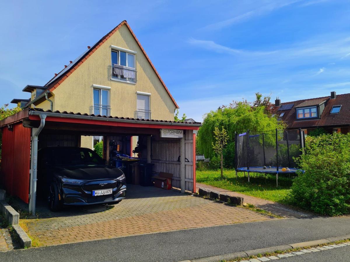 Ferienwohnung Lichtdurchflutetes Zimmer - Marienberg Waldbuttelbrunn Exterior foto